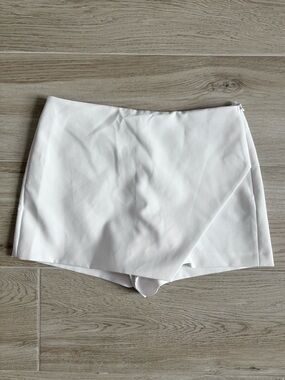 NWT Zara Skort White Asymmetrical Wrap Mini Skort Women’s Size XL
